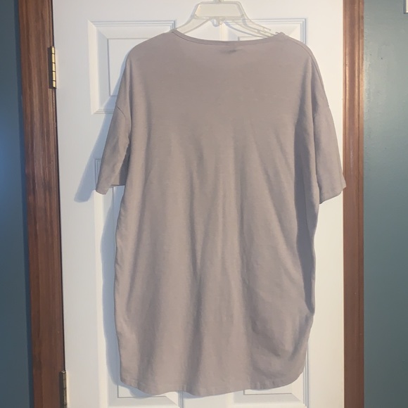 Set of 2 LulaRoe Long T-shirts. - Picture 2 of 6